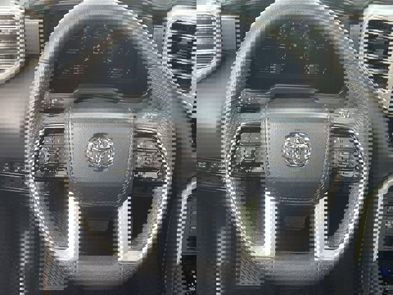 Used 2024 Toyota Tundra Platinum image 19