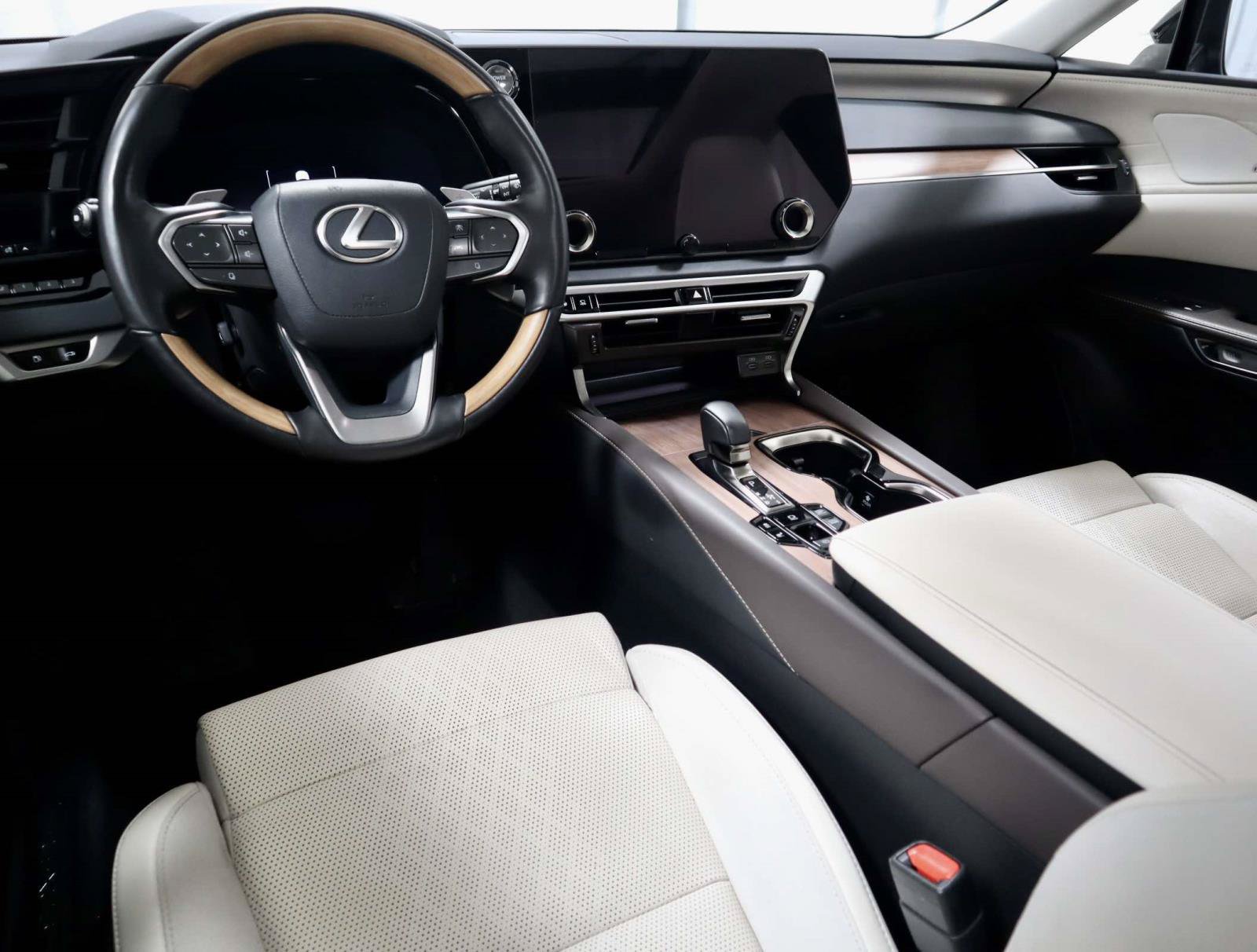 Used 2025 Lexus RX 450h AWD w/ Convenience Package image 20