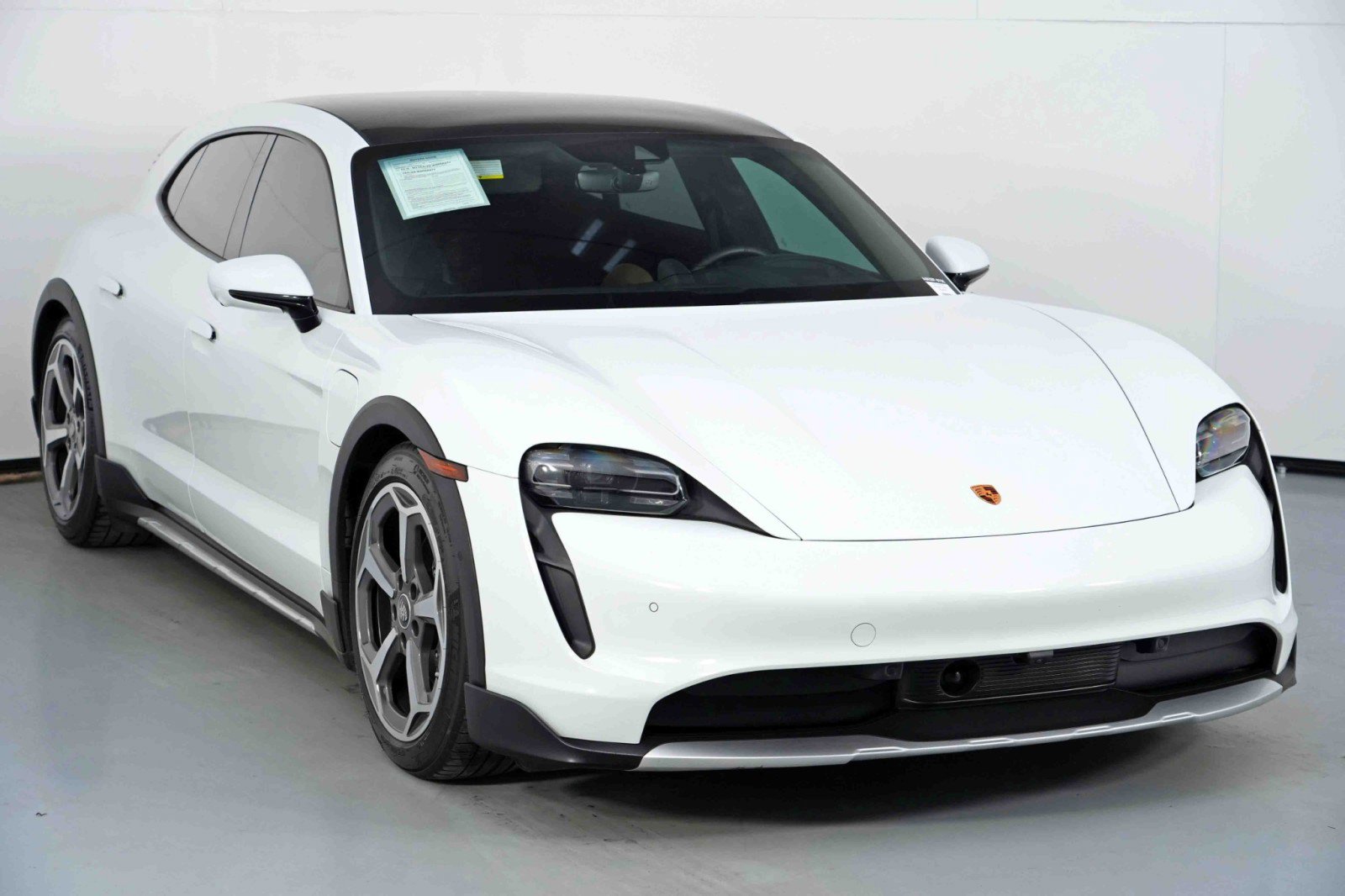 Used 2024 Porsche Taycan 4 Cross Turismo w/ Premium Package AWD/4WD image 56