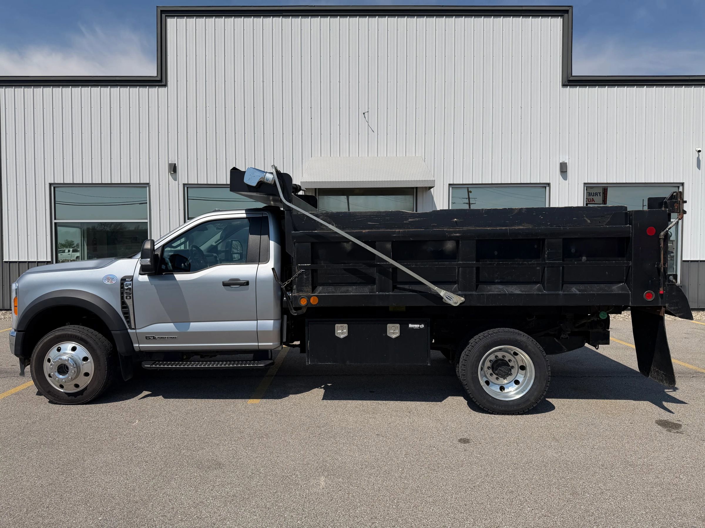 Used 2023 Ford F450 XLT AWD/4WD image 8