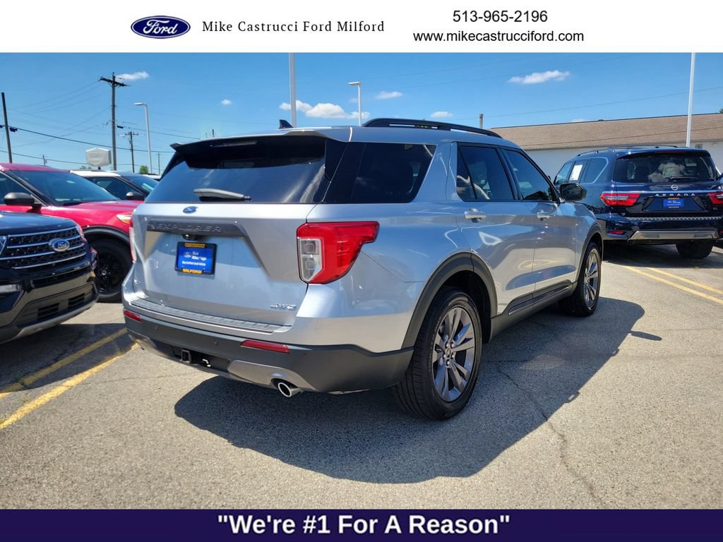 Certified 2021 Ford Explorer XLT w/ Equipment Group 202A AWD/4WD image 5