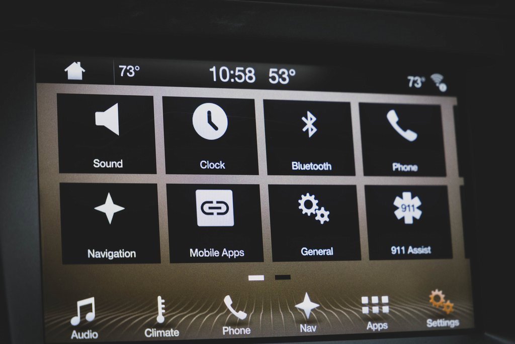 Used 2017 Lincoln Navigator Select image 18