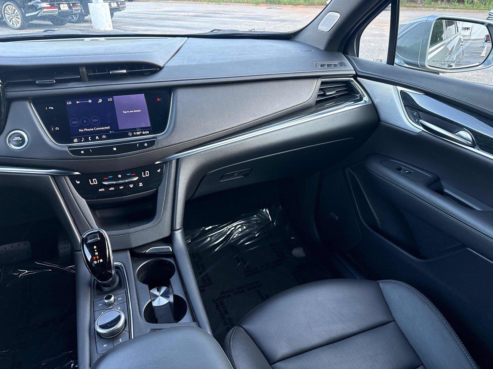 Used 2020 Cadillac XT5 Premium Luxury w/ LPO, Floor Liner Package FWD image 15