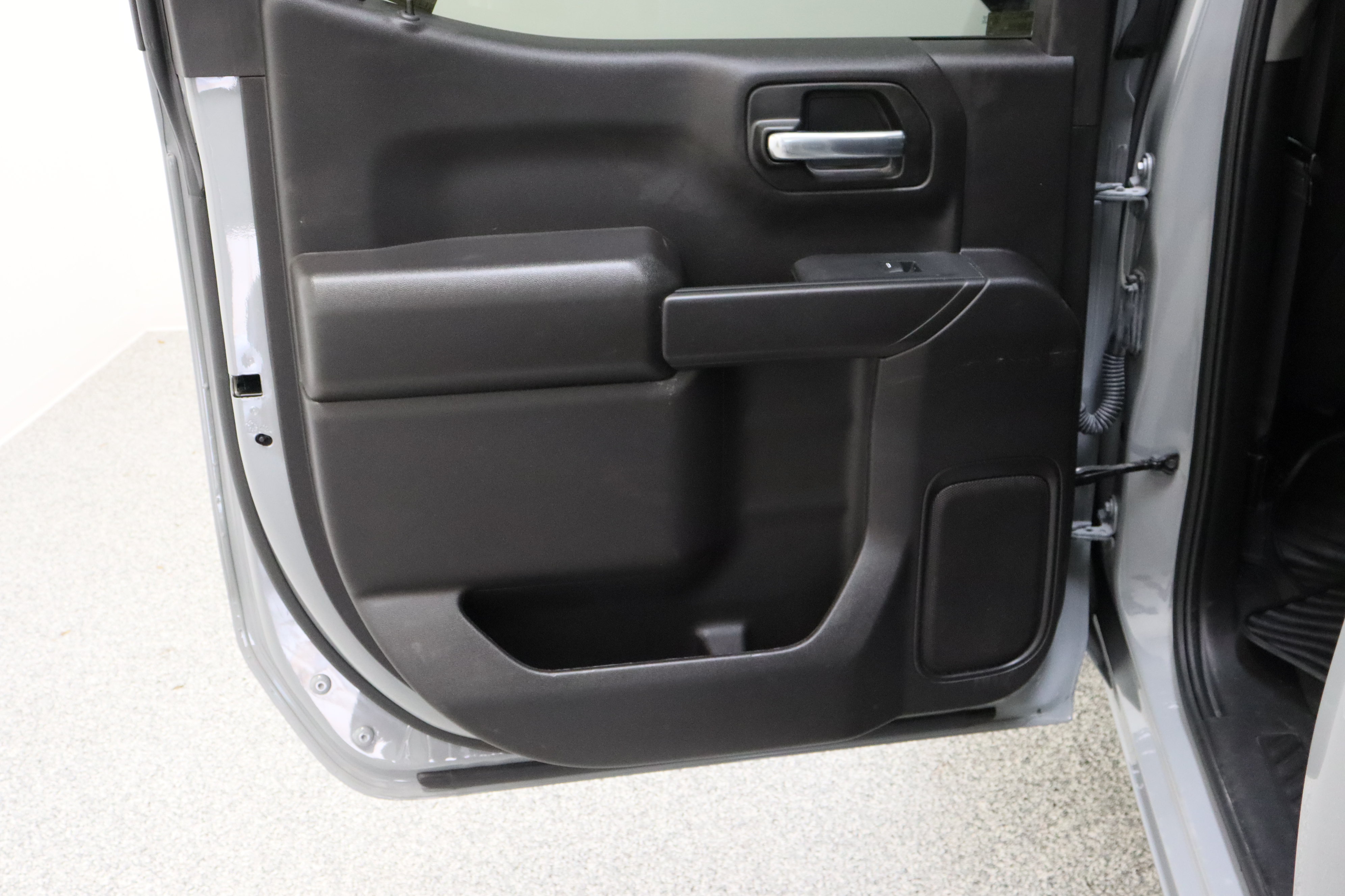 Used 2024 Chevrolet Silverado 1500 Custom RWD image 25