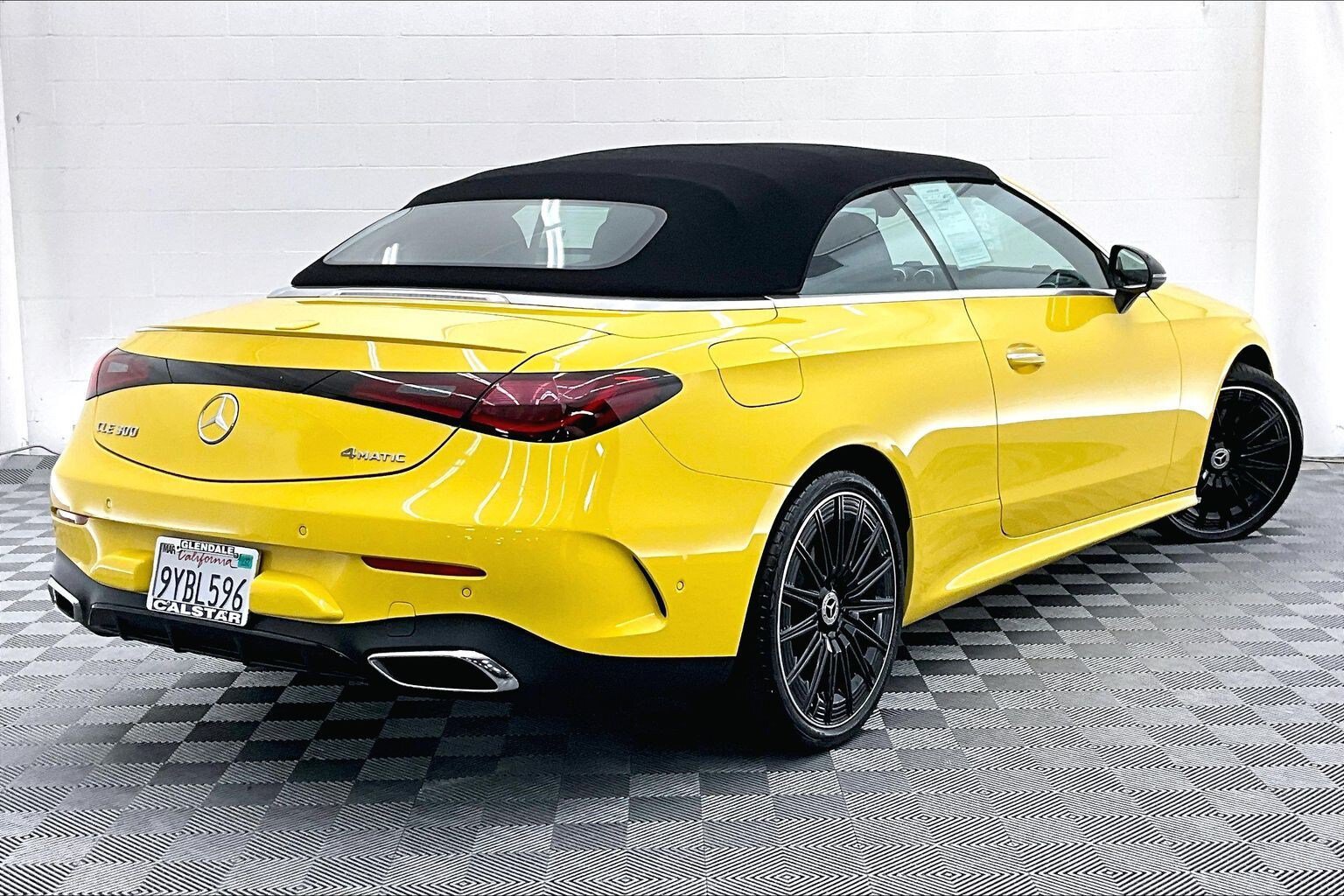 Used 2026 Mercedes-Benz CLE 300 4MATIC Cabriolet image 11