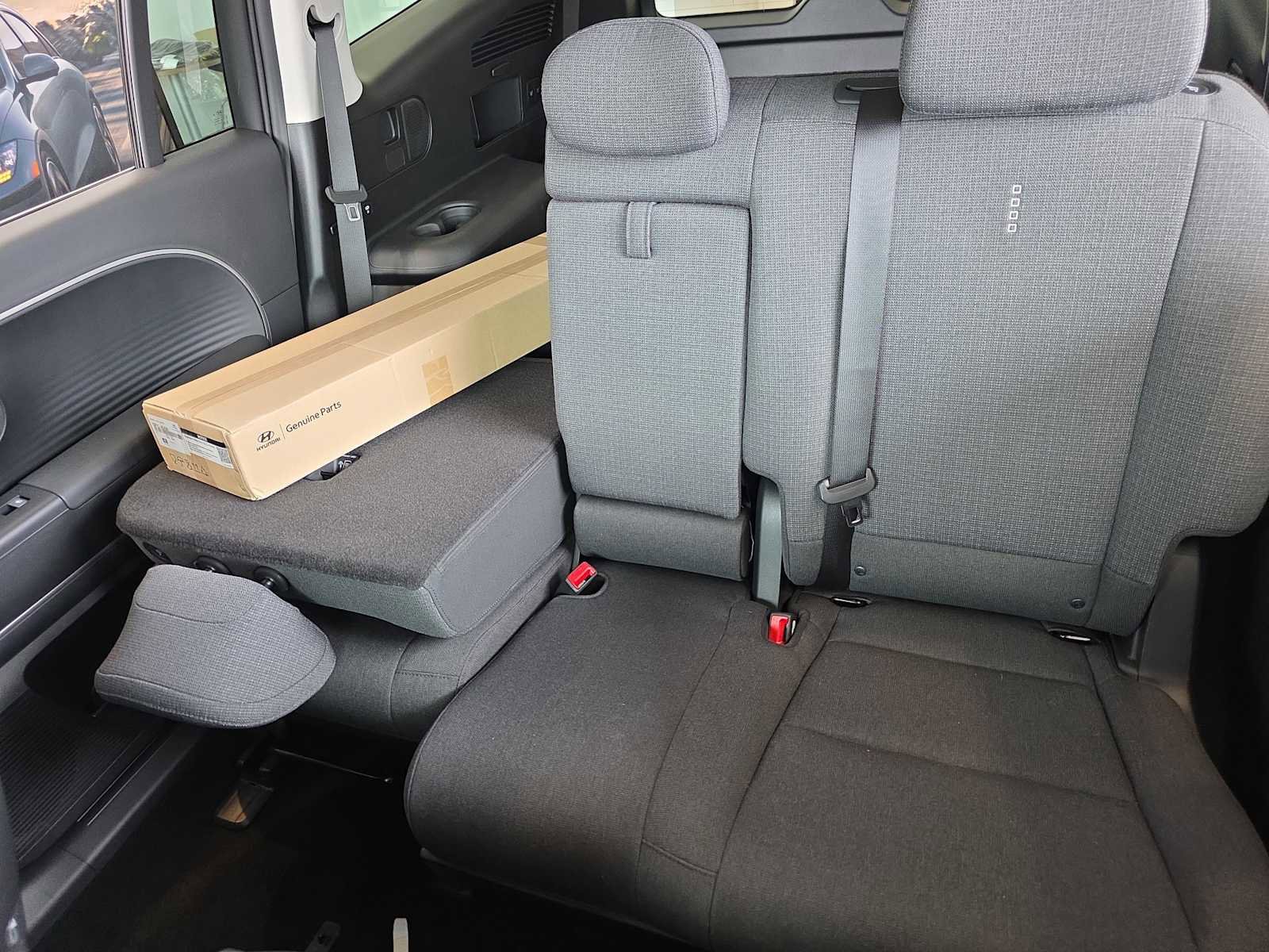 New 2026 Hyundai Ioniq 9 SE image 23