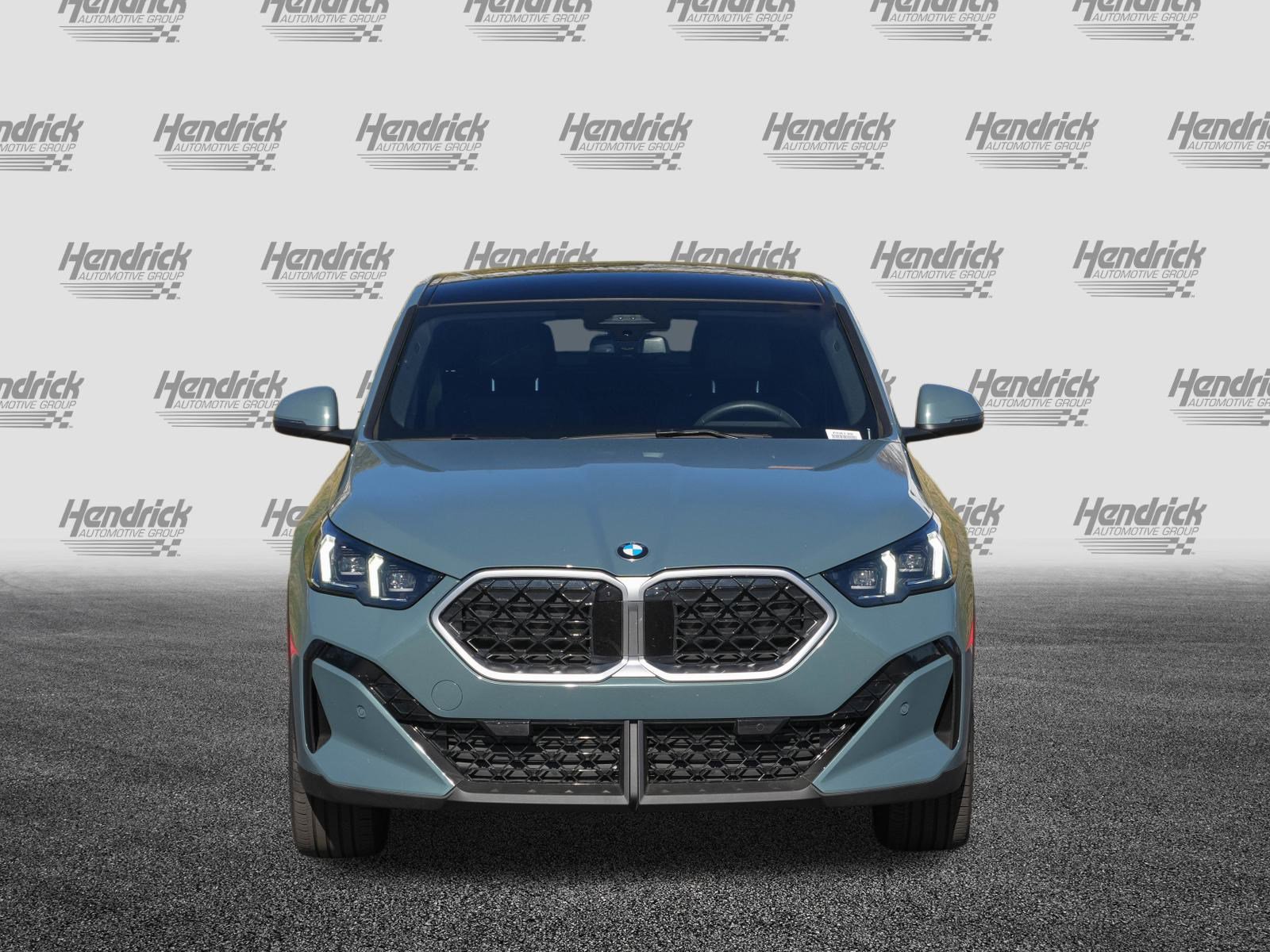 Certified 2025 BMW X2 xDrive28i image 3