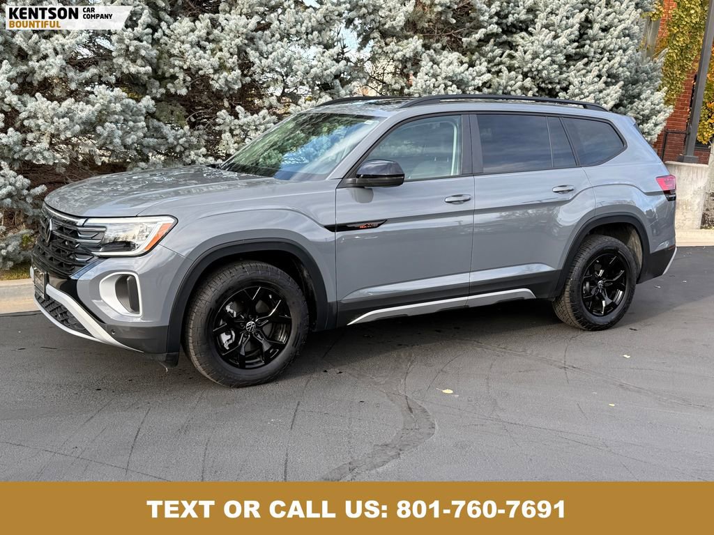 Used 2025 Volkswagen Atlas Peak Edition SE