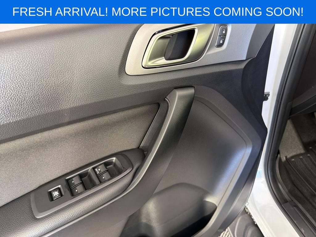 Used 2019 Ford Ranger XLT w/ Equipment Group 302A Luxury AWD/4WD image 16