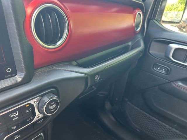 Used 2022 Jeep Gladiator Rubicon w/ Cold Weather Group AWD/4WD image 31