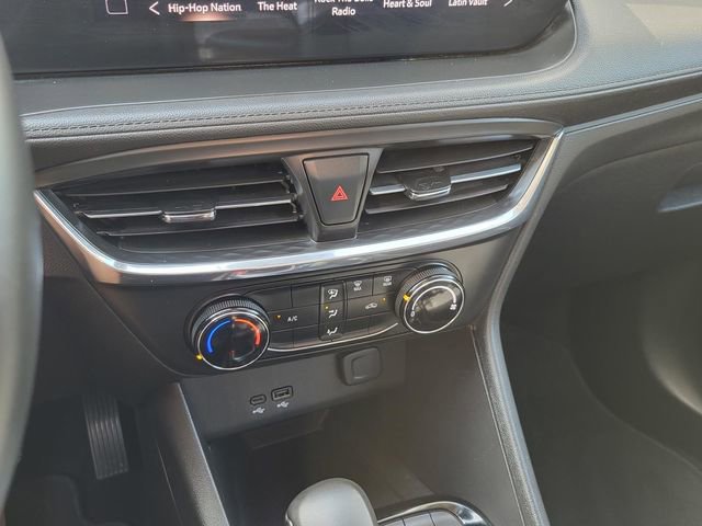 Used 2025 Buick Encore GX Preferred image 7