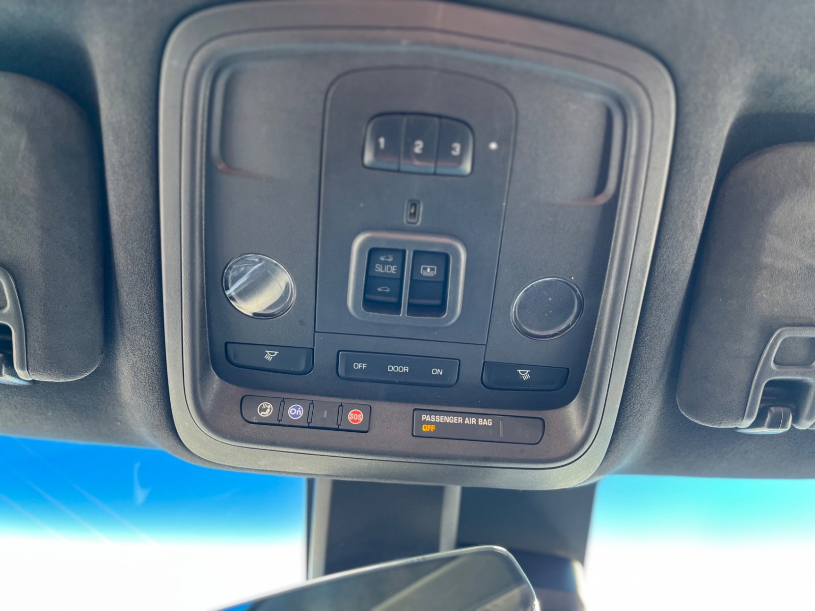 Used 2016 Cadillac XTS Luxury w/ Driver Awareness Package image 38