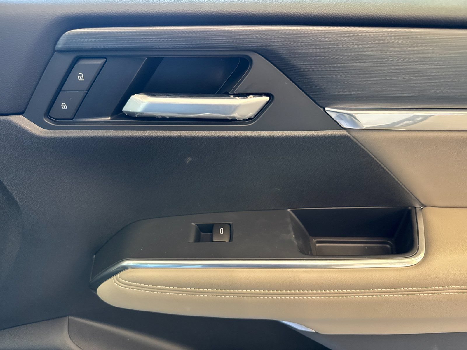 New 2026 GMC Acadia Elevation w/ LPO, All-Weather Package FWD image 19