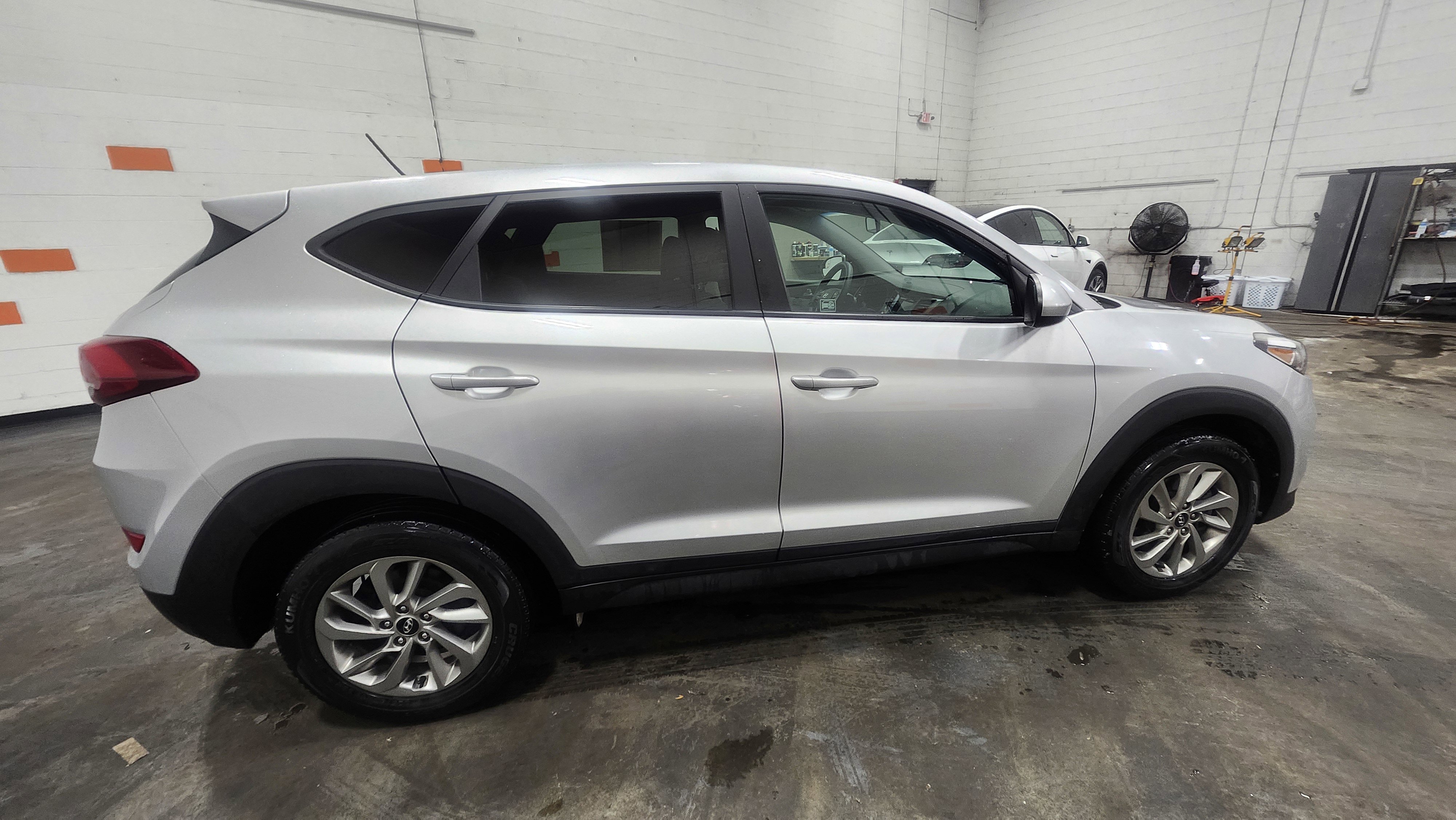 Used 2018 Hyundai Tucson SE w/ Cargo Package image 15