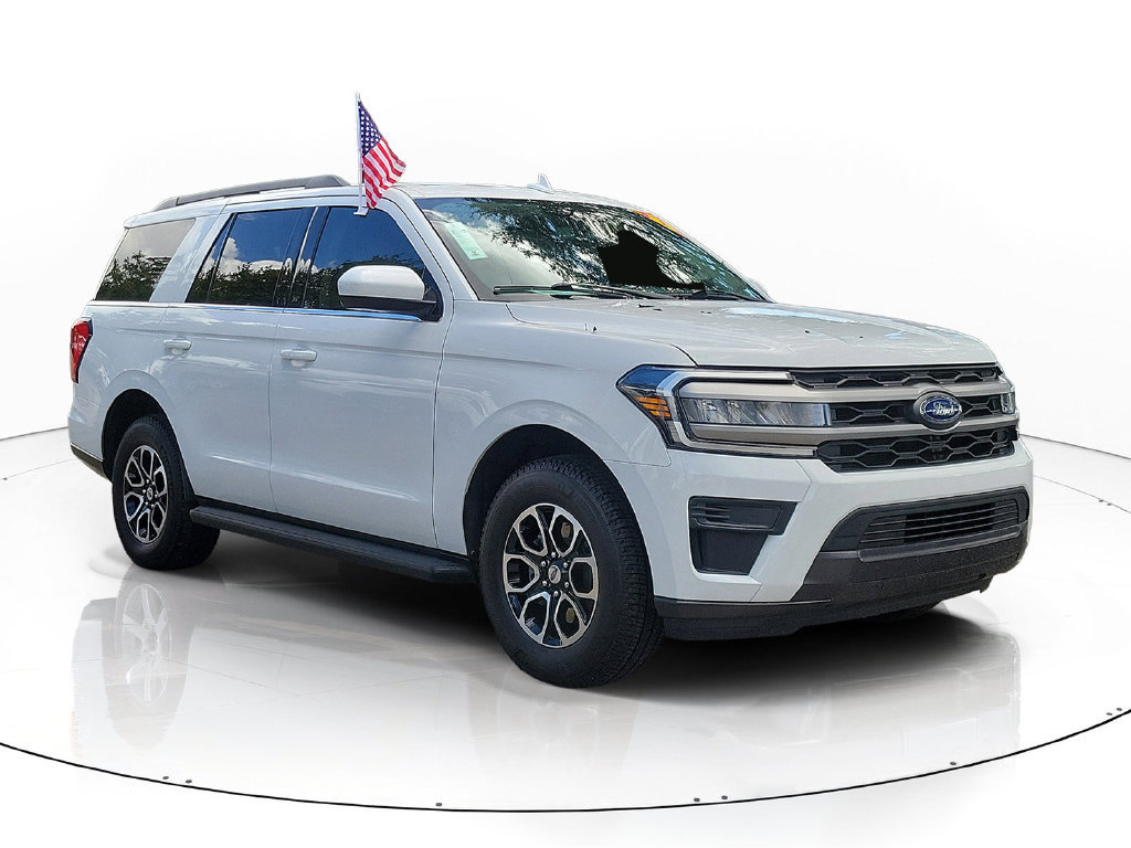 Certified 2023 Ford Expedition XLT RWD image 2