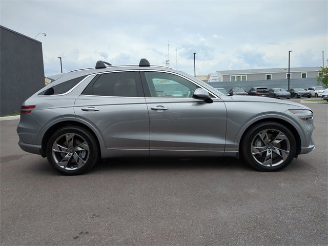 Certified 2025 Genesis Electrified GV70 Advanced image 3