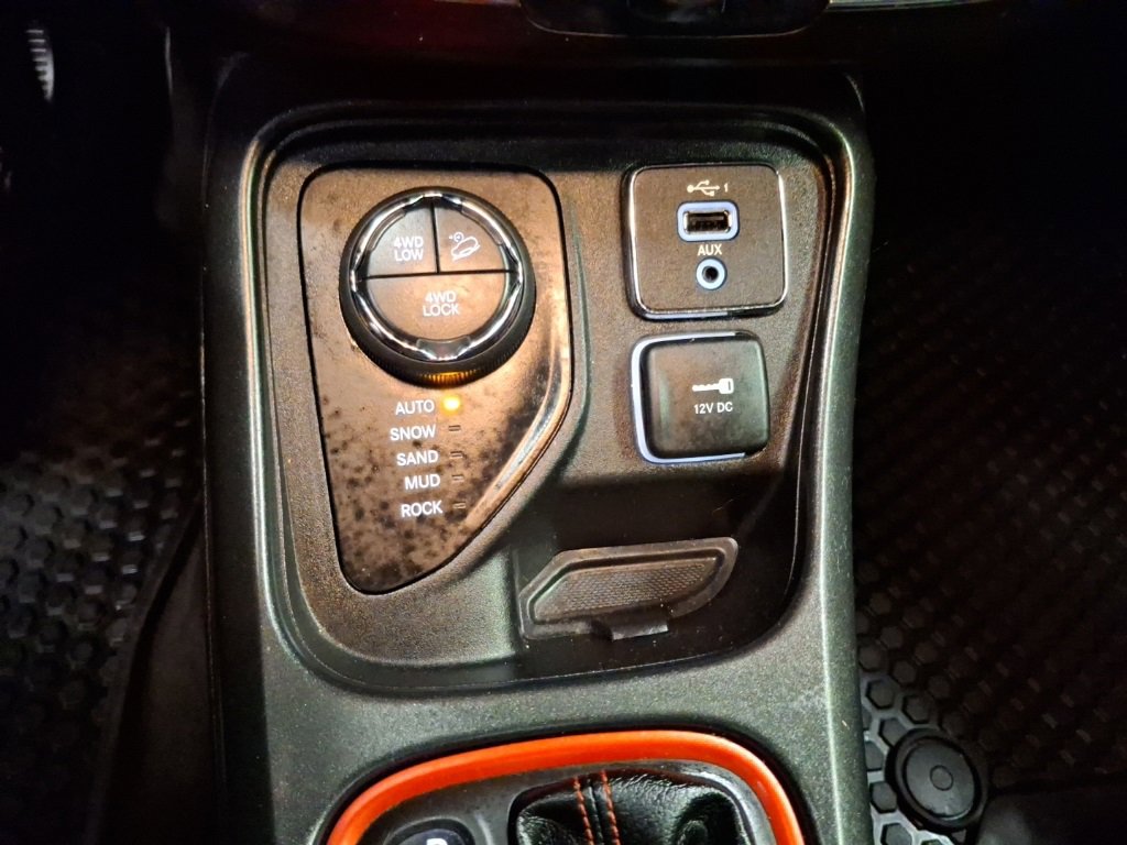 Used 2019 Jeep Compass Trailhawk image 25