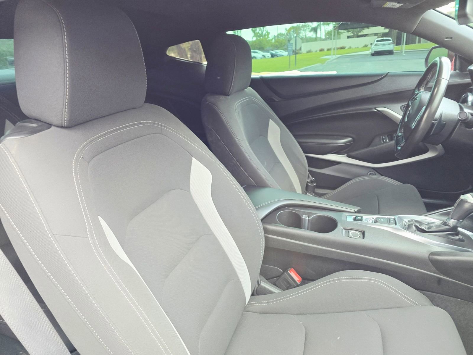 Used 2018 Chevrolet Camaro LT RWD image 27