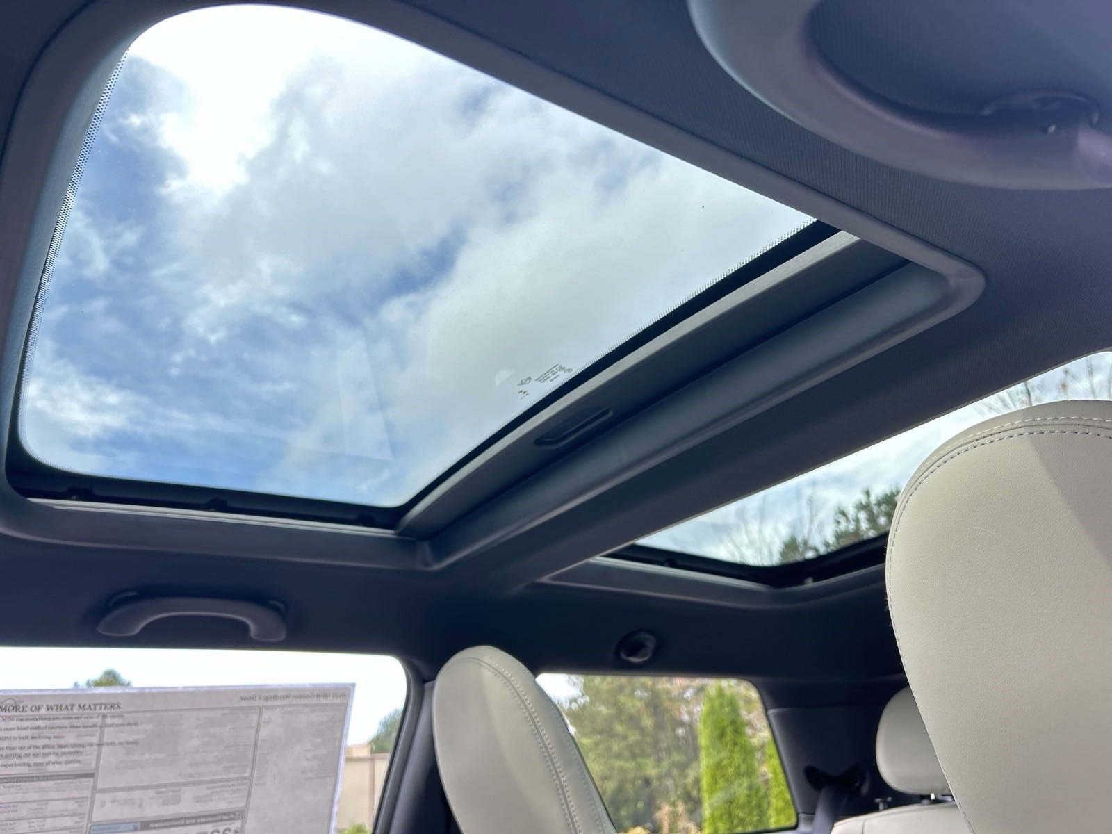 Certified 2025 MINI Cooper 2-Door Hardtop image 8