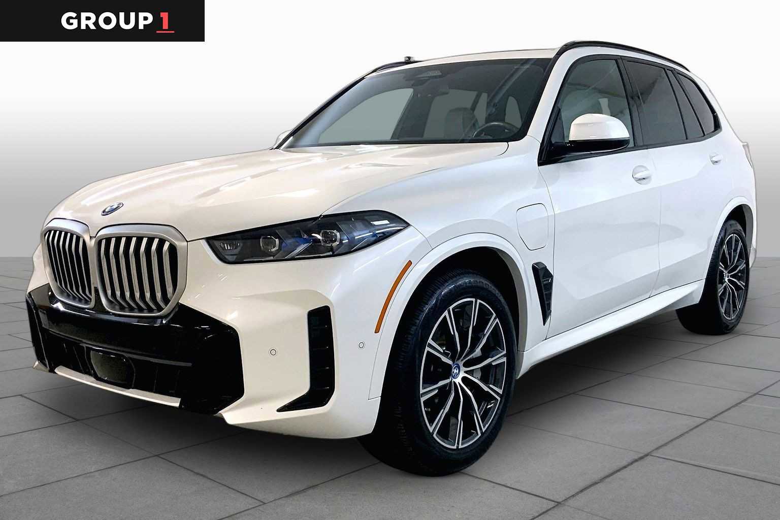 Certified 2024 BMW X5 xDrive50e w/ Executive Package AWD/4WD image 1