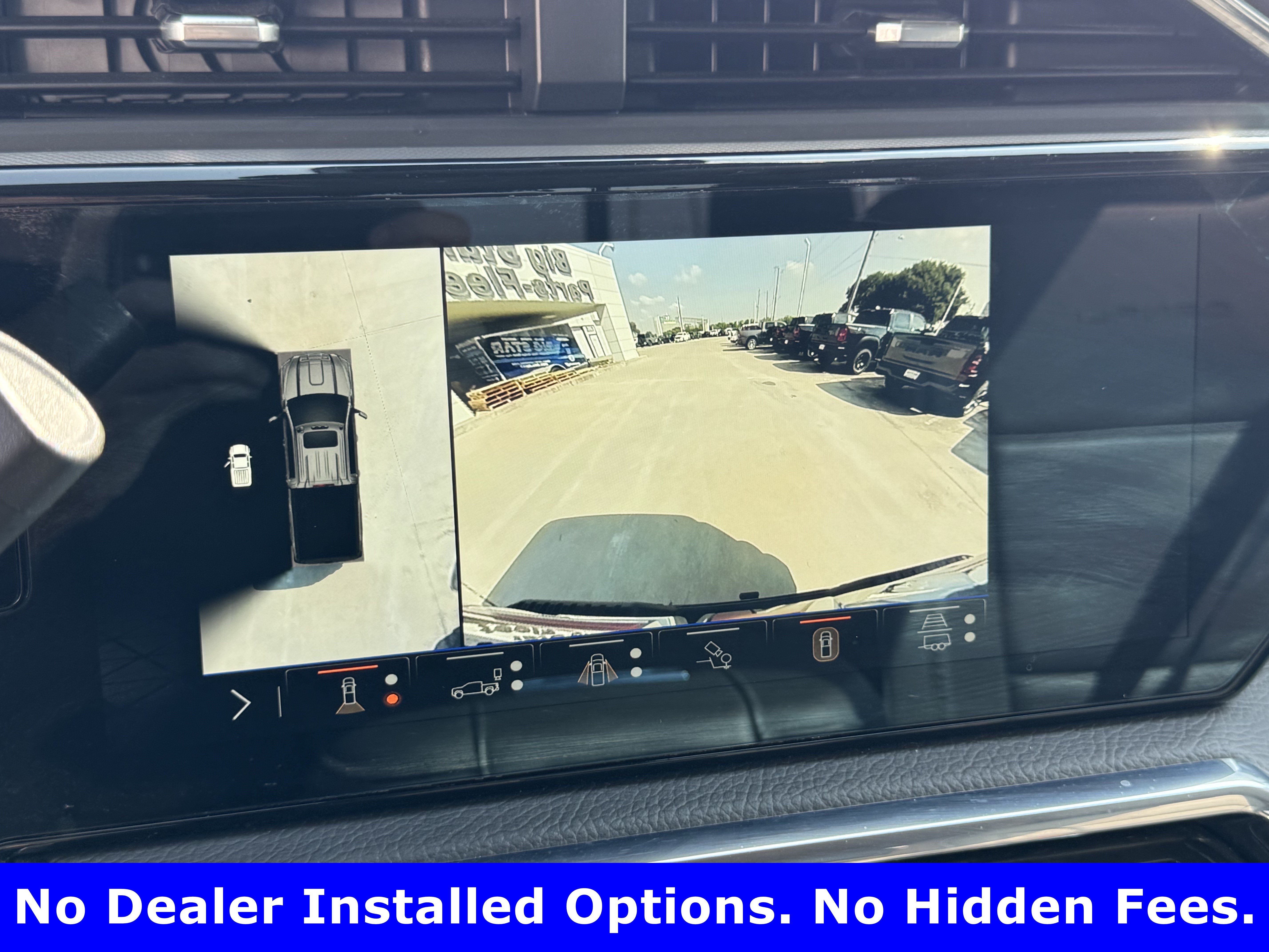 Used 2025 GMC Sierra 3500 Denali AWD/4WD image 17