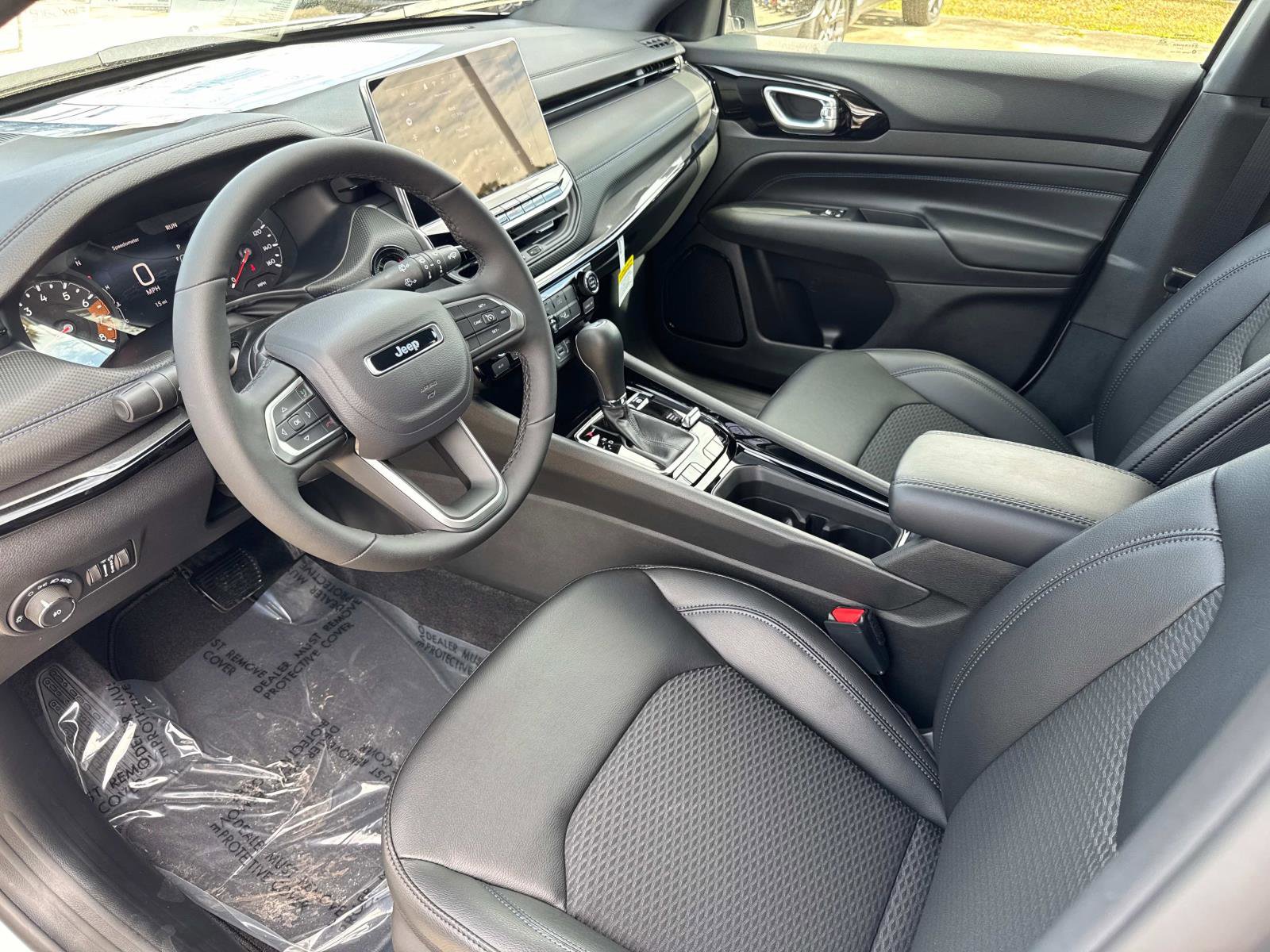 New 2026 Jeep Compass Latitude image 20