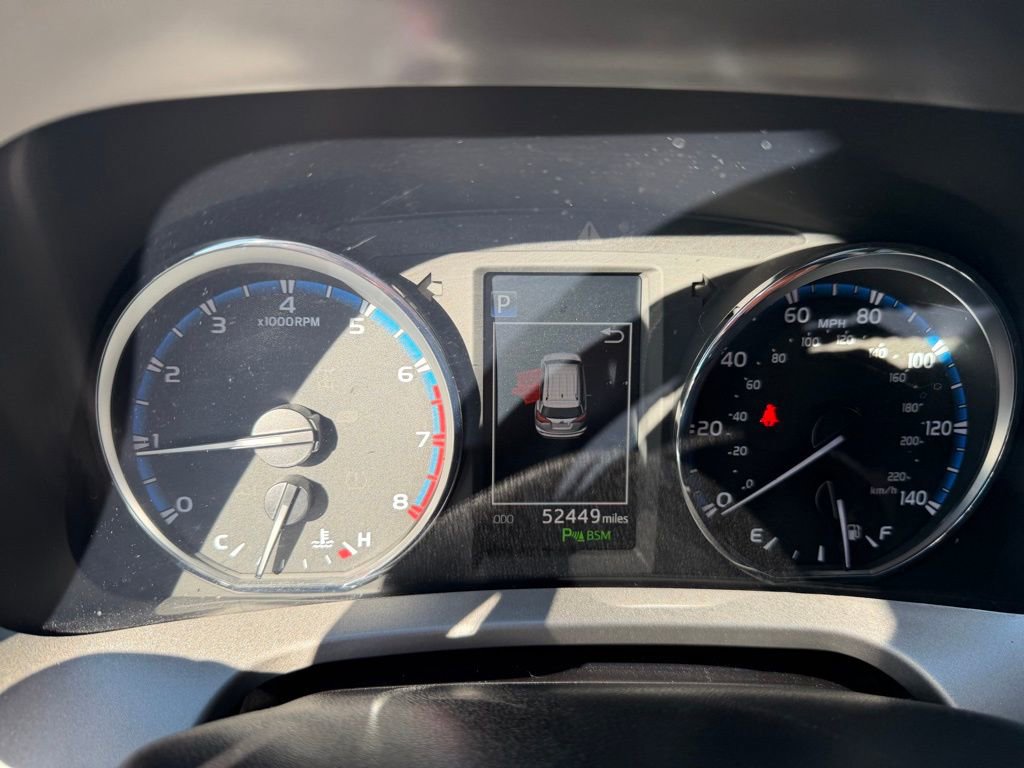 Used 2017 Toyota RAV4 Limited w/ Carpet Mat Package image 28