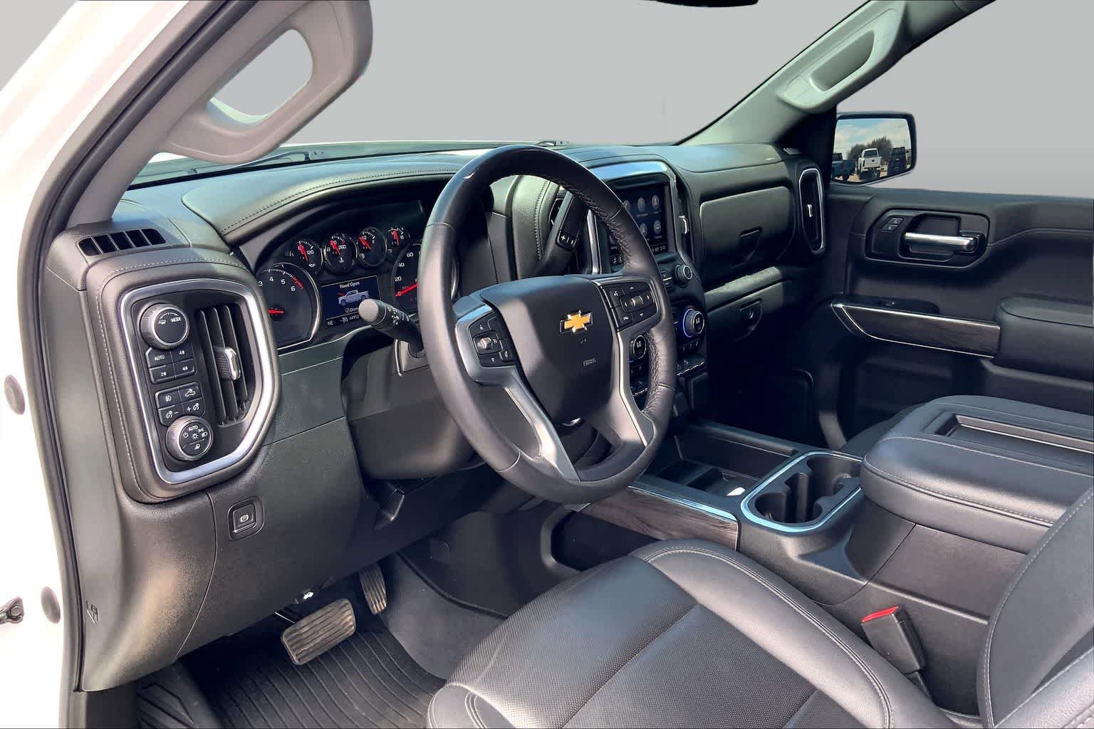Used 2022 Chevrolet Silverado 1500 LTZ AWD/4WD image 18