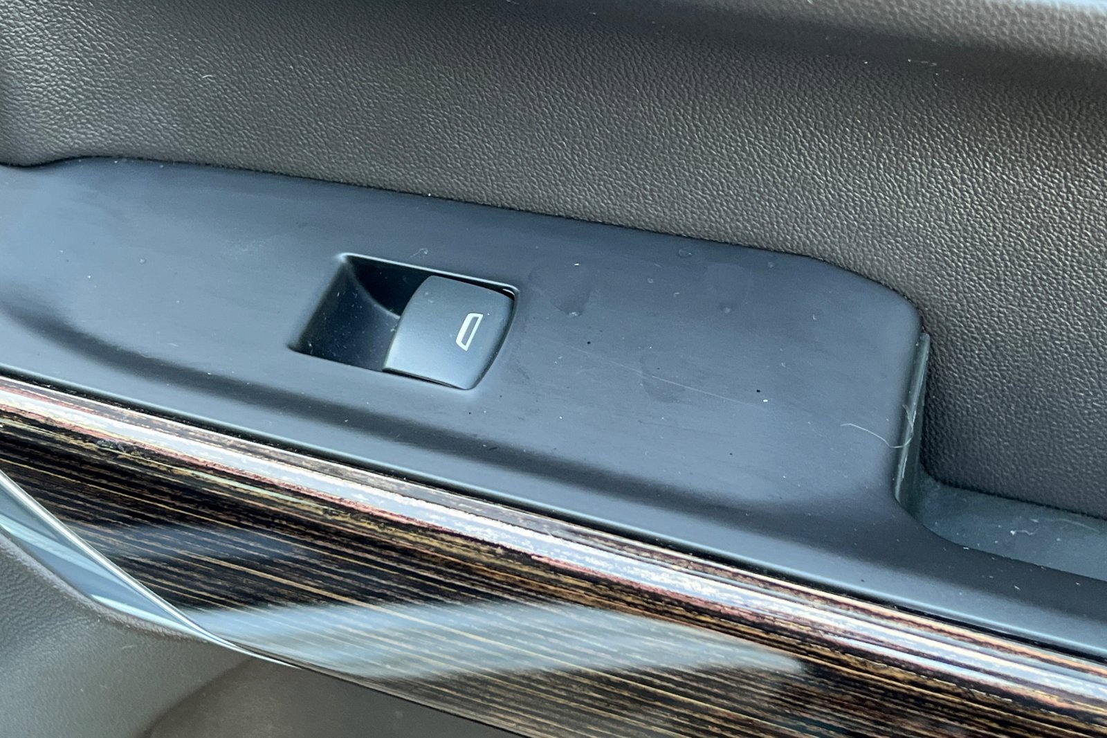 Used 2020 GMC Sierra 1500 SLE w/ SLE Value Package image 19