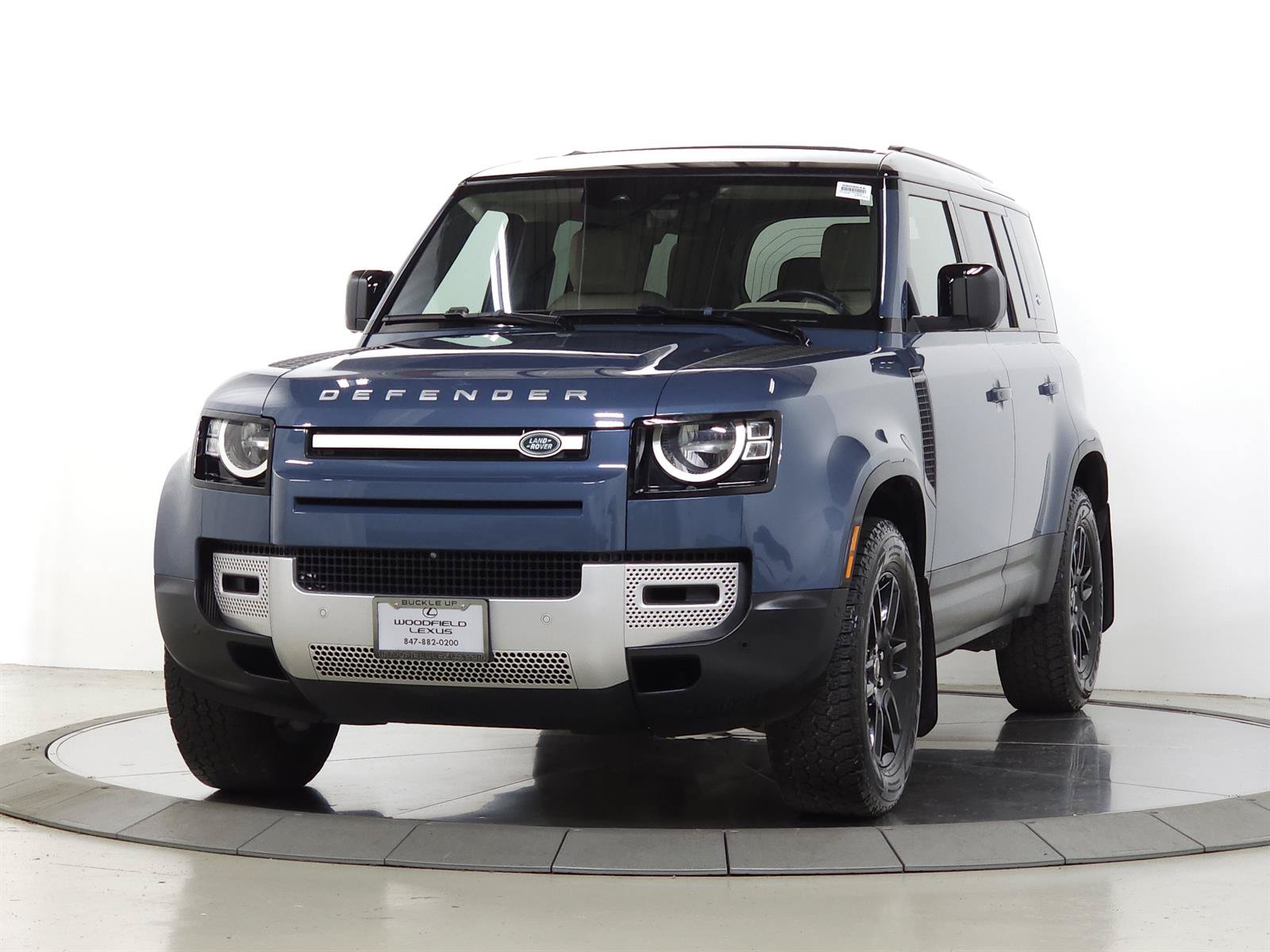 Used 2022 Land Rover Defender 110 S AWD/4WD image 4