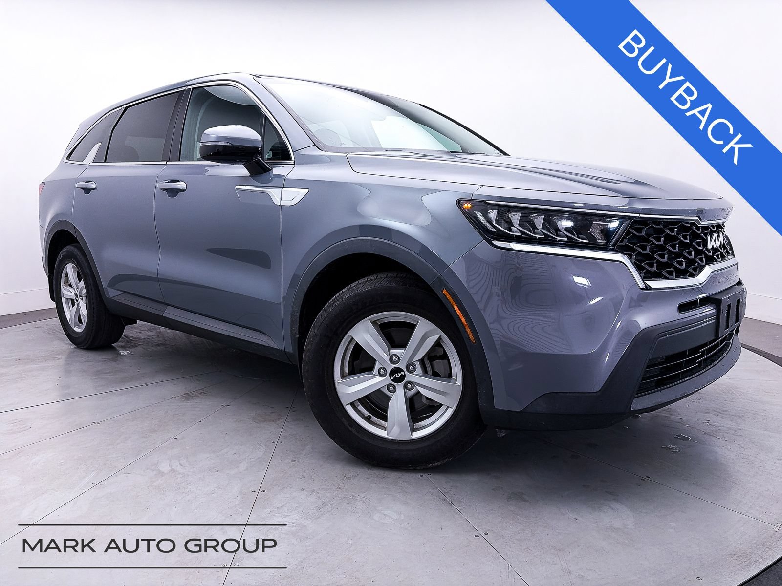 Used 2022 Kia Sorento LX FWD image 1