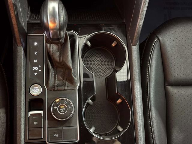 Used 2020 Volkswagen Atlas Cross Sport SEL image 20