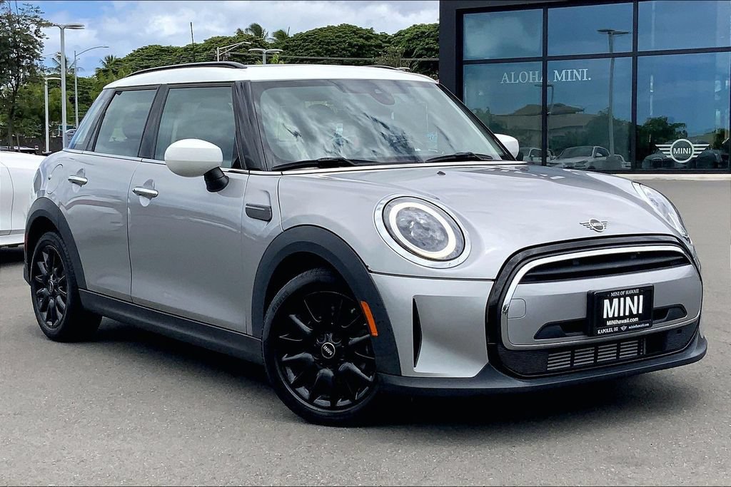 Used 2024 MINI Cooper 4-Door Hardtop FWD image 31