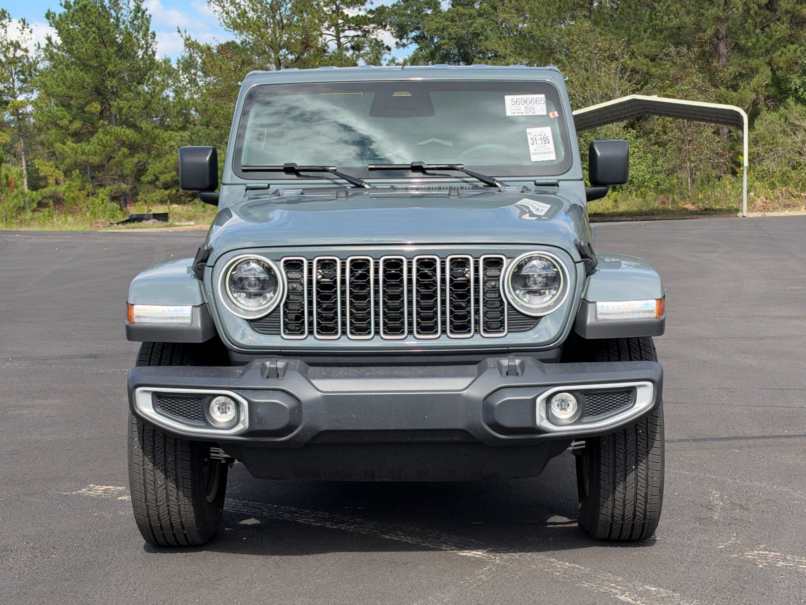 Used 2026 Jeep Wrangler Unlimited Sahara AWD/4WD image 2