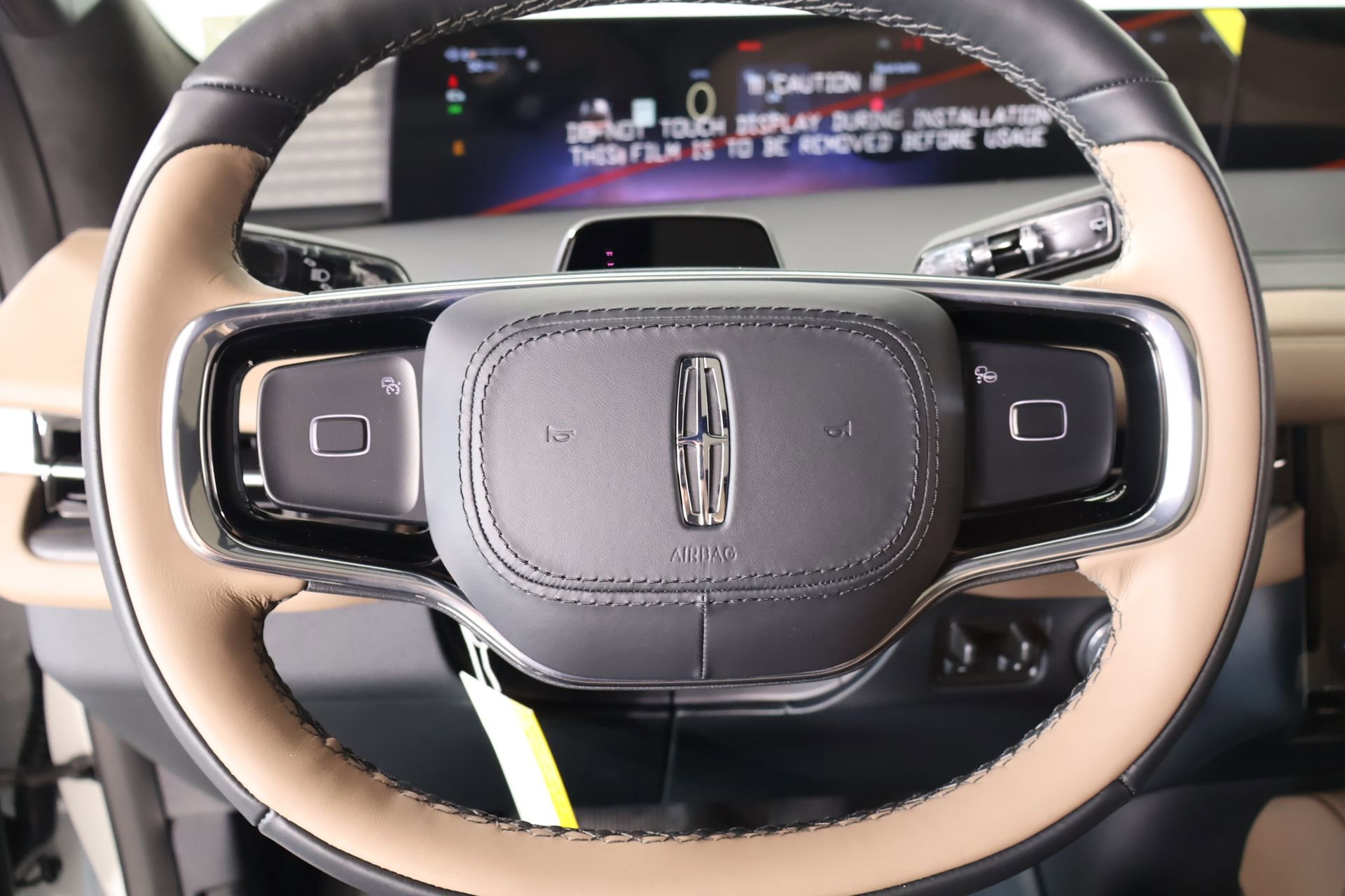New 2026 Lincoln Navigator L Black Label AWD/4WD image 3
