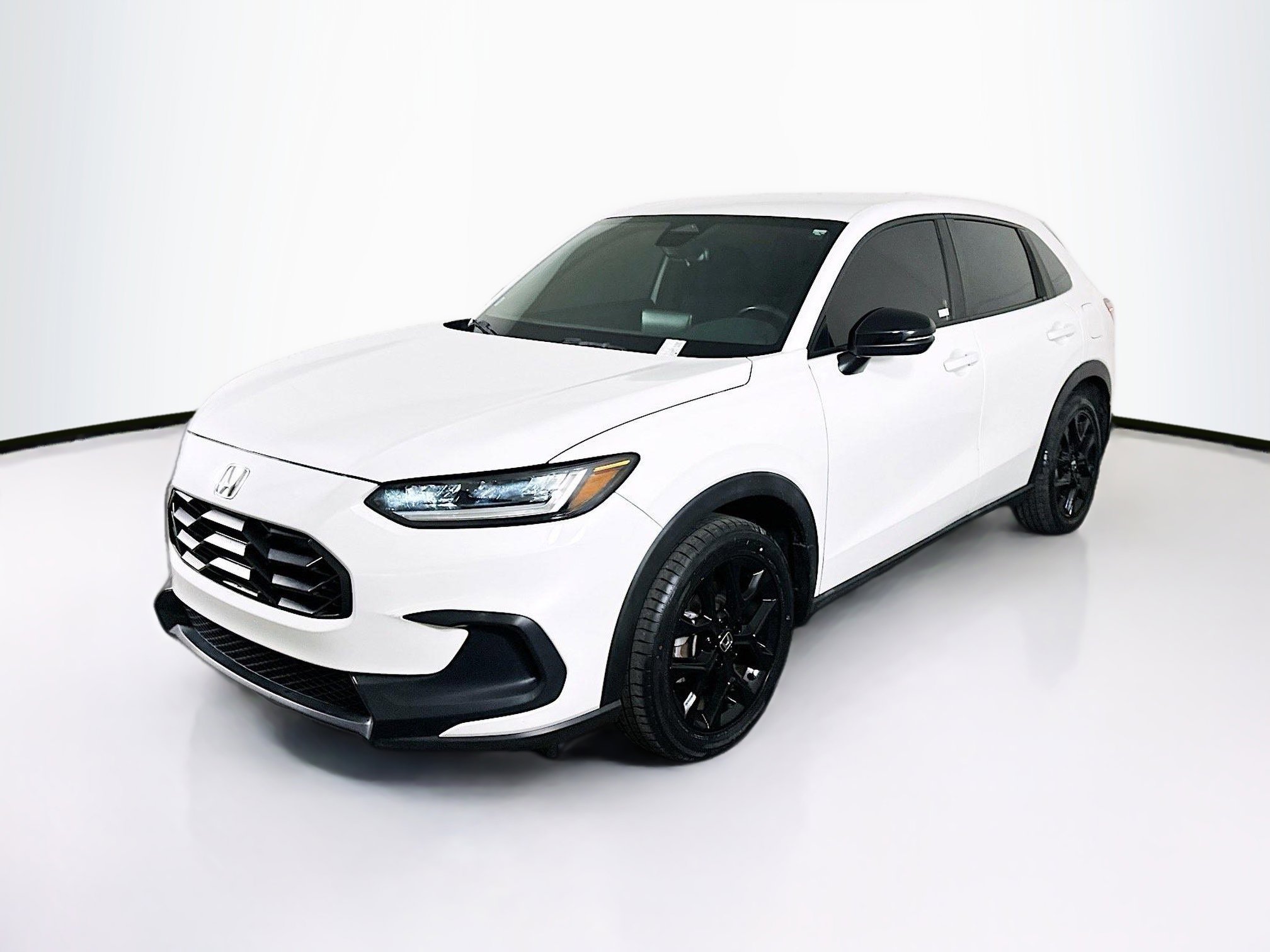 Used 2023 Honda HR-V Sport image 3