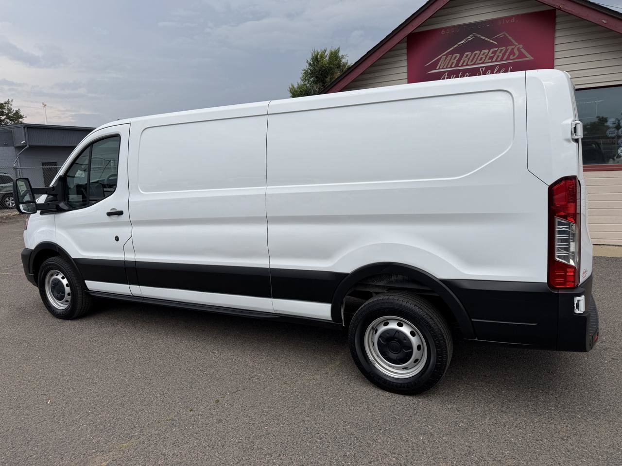 Used 2021 Ford Transit 250 Low Roof RWD image 6