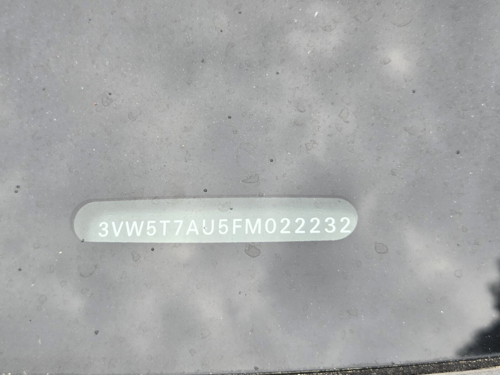 Used 2015 Volkswagen Golf S image 13