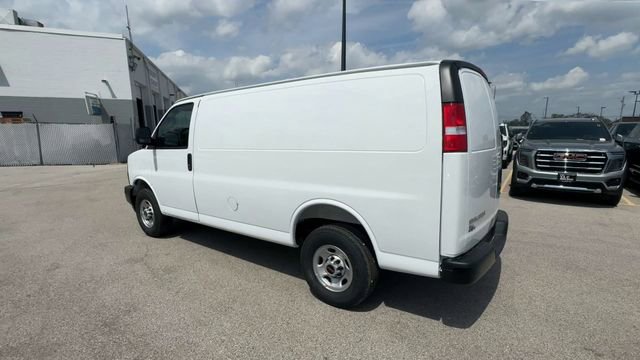 New 2026 GMC Savana 2500 RWD image 6