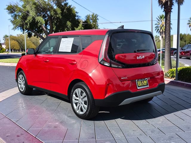 Used 2023 Kia Soul LX image 7