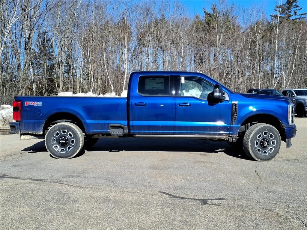 New 2026 Ford F350 Platinum w/ FX4 Off-Road Package image 4