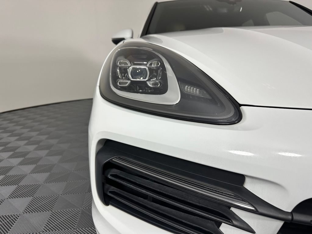 Certified 2021 Porsche Cayenne AWD/4WD image 9