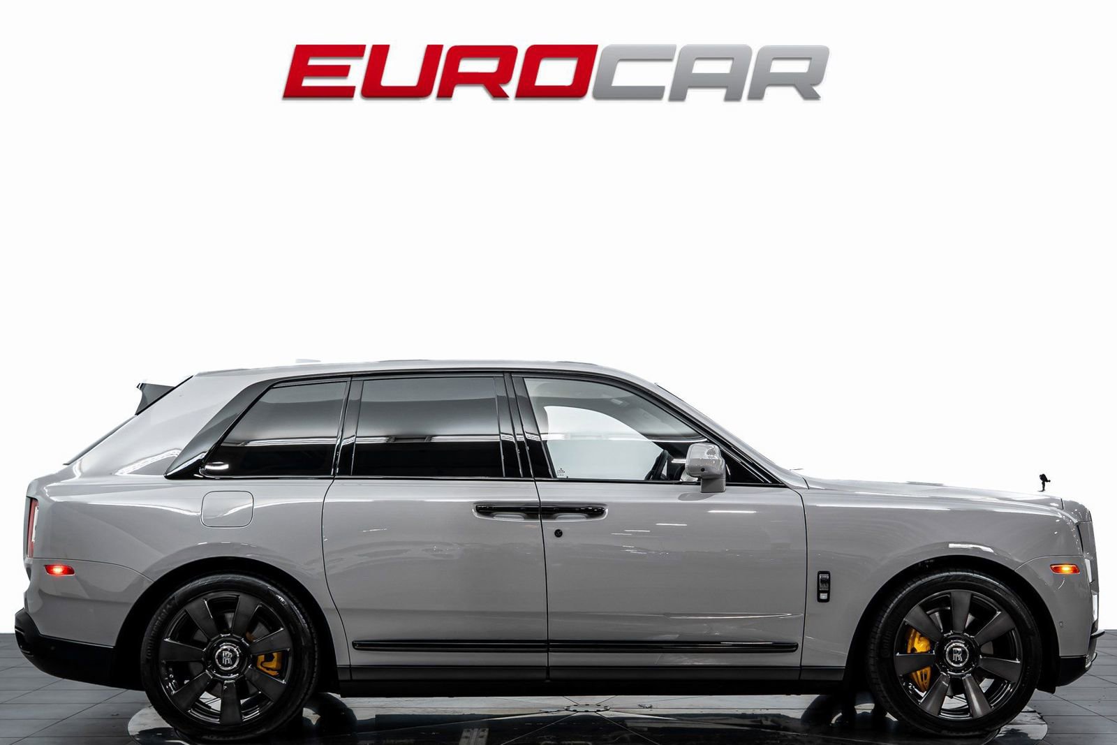 Used 2024 Rolls-Royce Cullinan image 7