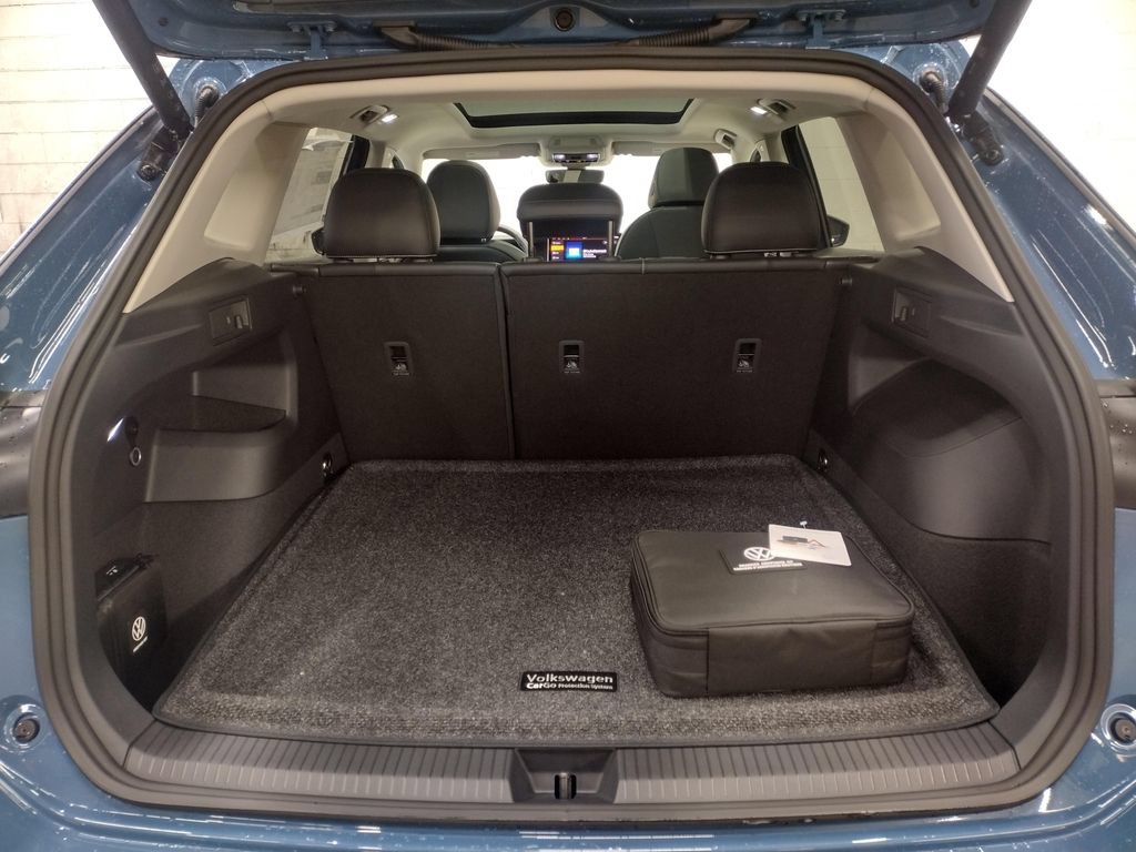New 2026 Volkswagen Tiguan SE AWD/4WD image 16