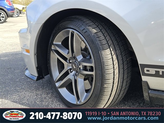 Used 2010 Ford Mustang Shelby GT500 image 26