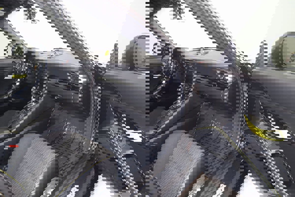 Used 2019 Porsche 911 Carrera T w/ Carrera T Interior Package image 64