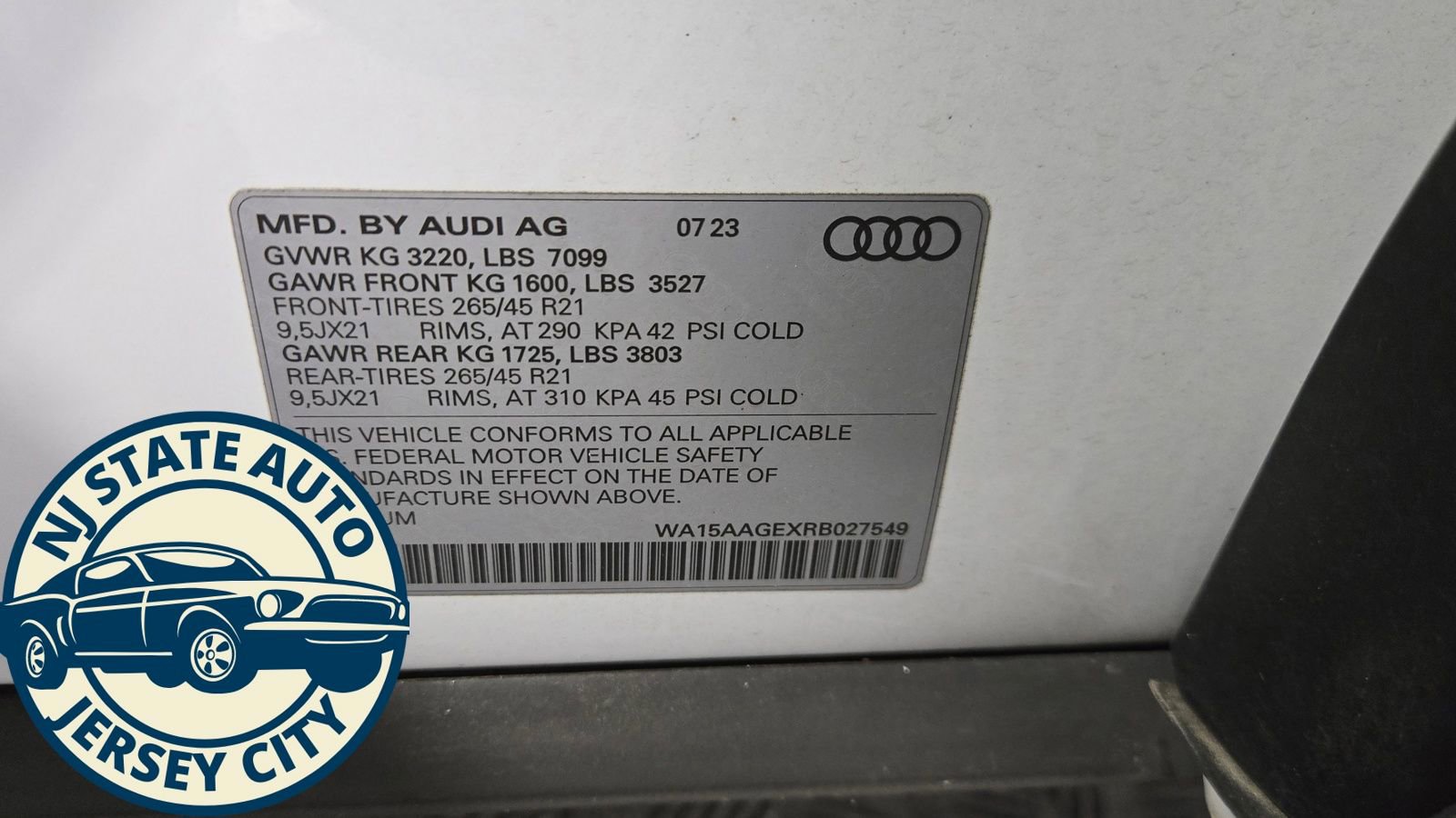 Used 2024 Audi Q8 e-tron Premium Plus image 25