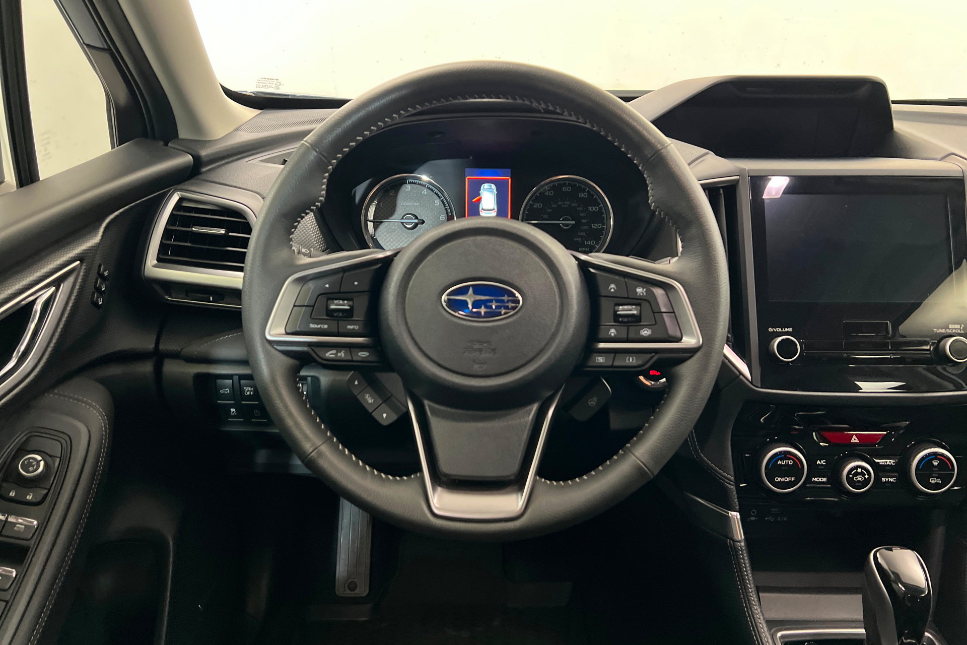 Used 2024 Subaru Forester Touring w/ POP Package 3 AWD/4WD image 13