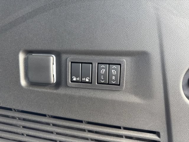 New 2026 Chevrolet Suburban High Country AWD/4WD image 13