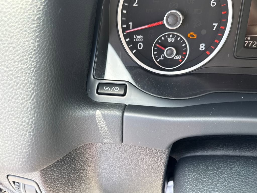 Used 2017 Volkswagen Tiguan S AWD/4WD image 42